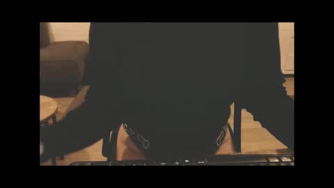 Snapshot of sweetjuice1980 chatting on January 24, 2025, 3:02 pm Sweetjuice online show from January 24, 2025, 3:02 pm