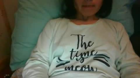 Snapshot of sweetlatinafit chatting on November 17, 2025, 12:27 am sweetlatinafit online show from November 17, 2025, 12:27 am