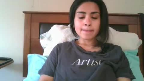 Snapshot of sweetlatinafit chatting on November 17, 2025, 12:33 pm sweetlatinafit online show from November 17, 2025, 12:33 pm