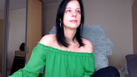 JenJenny online show from February 6, 2025, 9:00 am