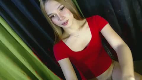 Snapshot of sweetstacy_18 chatting on February 19, 2025, 5:27 am Chella online show from February 19, 2025, 5:27 am