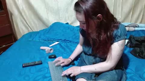 Snapshot of sydney_kane_ chatting on December 19, 2024, 11:18 am sydney_kane_ online show from December 19, 2024, 11:18 am