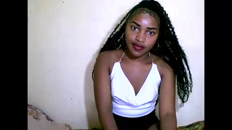 sylviasexy27 online show from December 4, 2024, 5:38 am