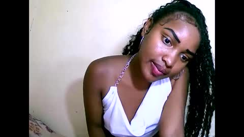 sylviasexy27 online show from December 4, 2024, 11:52 am