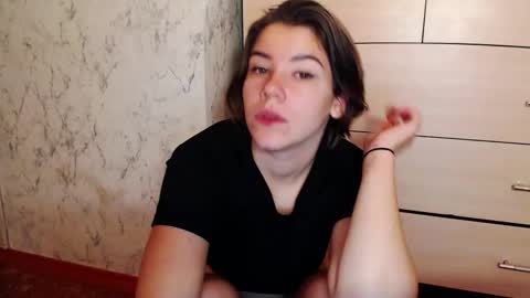 Snapshot of syrendixon chatting on October 21, 2025, 7:14 pm SyrenDixon online show from October 21, 2025, 7:14 pm