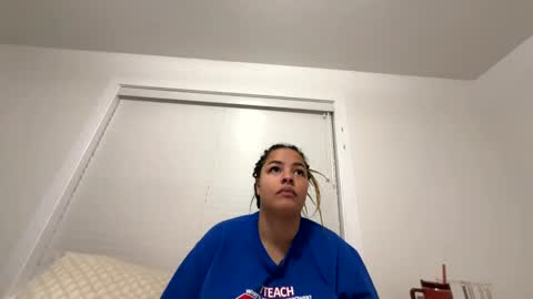 t_princess_t online show from December 19, 2024, 11:03 pm