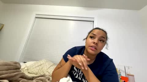 t_princess_t online show from February 3, 2025, 2:36 am