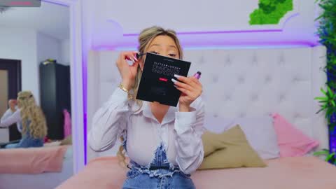 Snapshot of taahiraarabian chatting on January 16, 2025, 1:47 pm Arianna online show from January 16, 2025, 1:47 pm