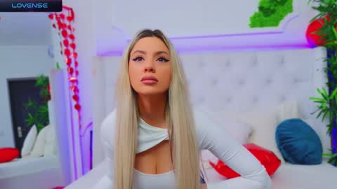 Snapshot of taahiraarabian chatting on February 18, 2025, 1:33 pm Arianna online show from February 18, 2025, 1:33 pm