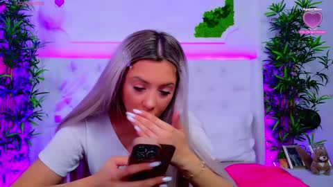 Snapshot of taahiraarabian chatting on October 16, 2025, 12:28 pm Arianna online show from October 16, 2025, 12:28 pm