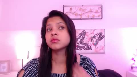 Snapshot of taira_rouse chatting on October 20, 2025, 11:32 am Taira online show from October 20, 2025, 11:32 am