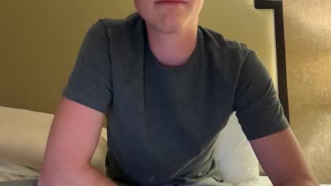 Snapshot of tallfromfl chatting on November 4, 2025, 3:16 am TallFromFL online show from November 4, 2025, 3:16 am