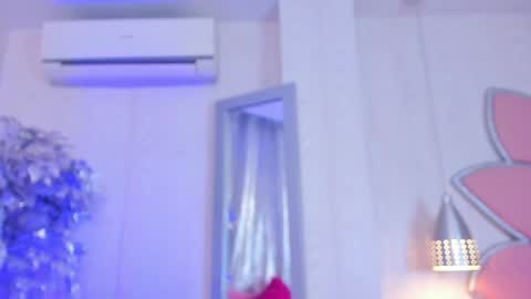 Snapshot of tamyeliot chatting on February 5, 2025, 9:36 am Tamy online show from February 5, 2025, 9:36 am