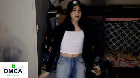 Snapshot of tashakai chatting on January 18, 2025, 2:44 pm TashaKai online show from January 18, 2025, 2:44 pm