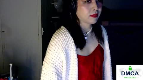 Snapshot of tashakai chatting on February 4, 2025, 1:27 pm TashaKai online show from February 4, 2025, 1:27 pm