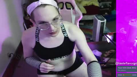 Snapshot of tasteflavored_femboy chatting on March 3, 2025, 2:47 am Taste online show from March 3, 2025, 2:47 am