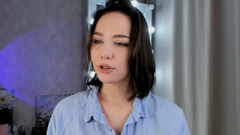 Tate online show from September 26, 2025, 6:23 pm