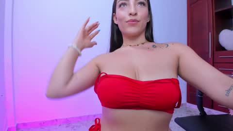 Snapshot of tatis_lopez_ chatting on February 12, 2025, 11:30 pm Tatiana Lopez online show from February 12, 2025, 11:30 pm