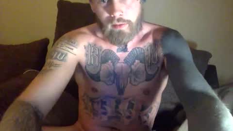 tattoohunkno online show from November 18, 2025, 12:05 am