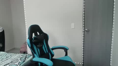 Snapshot of team23hot0 chatting on October 1, 2025, 7:20 pm team23hot0 online show from October 1, 2025, 7:20 pm