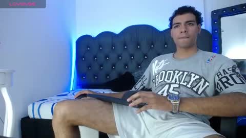 Snapshot of teamporn_18 chatting on December 3, 2024, 5:45 pm Danger online show from December 3, 2024, 5:45 pm