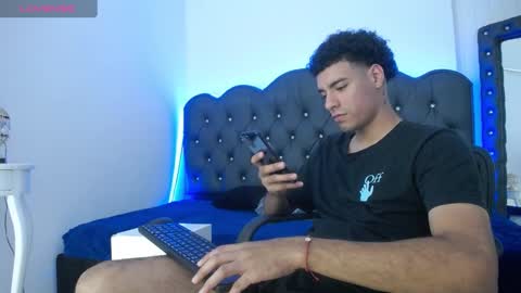 Snapshot of teamporn_18 chatting on December 12, 2024, 8:43 pm Danger online show from December 12, 2024, 8:43 pm