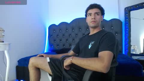 Snapshot of teamporn_18 chatting on December 12, 2024, 11:47 pm Danger online show from December 12, 2024, 11:47 pm