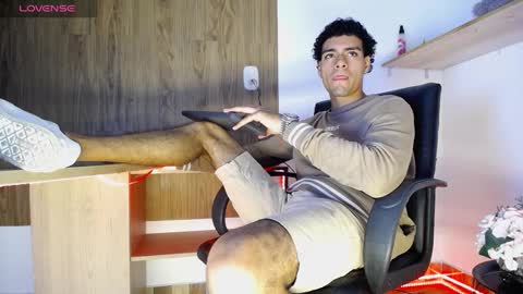 Snapshot of teamporn_18 chatting on January 8, 2025, 4:11 pm Danger online show from January 8, 2025, 4:11 pm