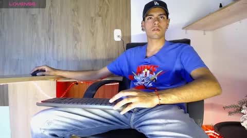 Snapshot of teamporn_18 chatting on January 10, 2025, 7:11 pm Danger online show from January 10, 2025, 7:11 pm