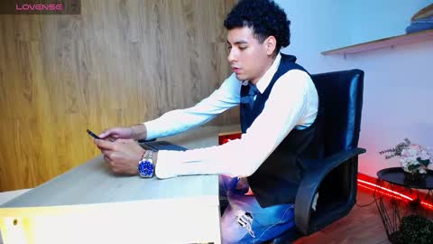 Snapshot of teamporn_18 chatting on January 13, 2025, 6:16 pm Danger online show from January 13, 2025, 6:16 pm