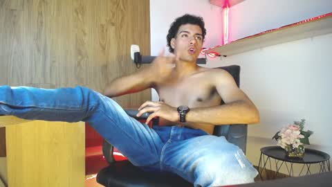 Snapshot of teamporn_18 chatting on January 29, 2025, 3:58 pm Danger online show from January 29, 2025, 3:58 pm