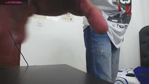 Snapshot of teamporn_18 chatting on February 1, 2025, 8:05 pm Danger online show from February 1, 2025, 8:05 pm