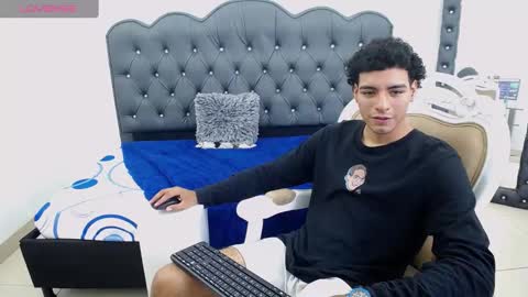 Snapshot of teamporn_18 chatting on February 3, 2025, 6:39 pm Danger online show from February 3, 2025, 6:39 pm