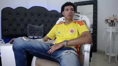 Snapshot of teamporn_18 chatting on February 6, 2025, 7:51 pm Danger online show from February 6, 2025, 7:51 pm