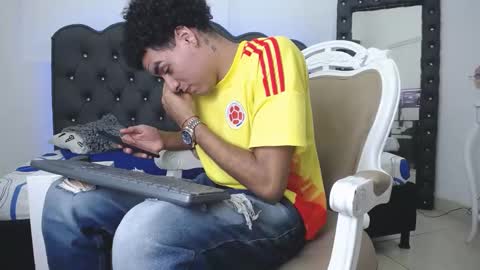 Snapshot of teamporn_18 chatting on February 7, 2025, 12:09 am Danger online show from February 7, 2025, 12:09 am