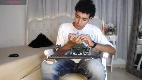 Snapshot of teamporn_18 chatting on February 24, 2025, 6:58 pm Danger online show from February 24, 2025, 6:58 pm