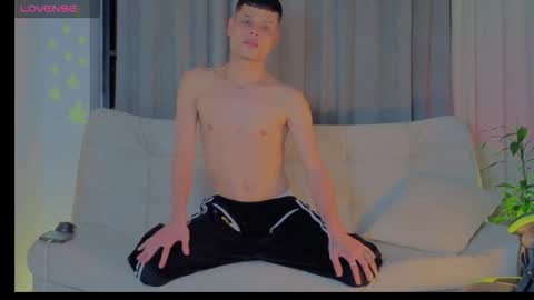 Snapshot of teeenagefeverr chatting on October 22, 2025, 12:44 am teeenagefeverr online show from October 22, 2025, 12:44 am