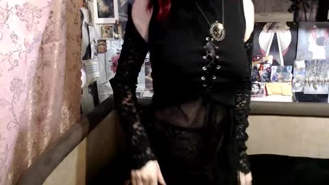 ruth online show from October 13, 2025, 1:22 pm