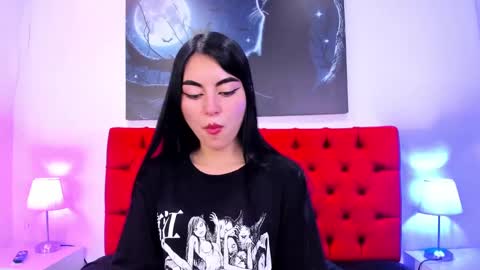 Snapshot of teresa_moon chatting on February 6, 2025, 7:51 pm TERESA Give me a good rating if you enjoy my show online show from February 6, 2025, 7:51 pm