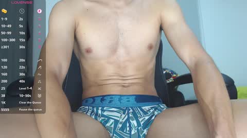 Snapshot of th_russ chatting on January 29, 2025, 11:51 am INSTAGRAM Th1rss online show from January 29, 2025, 11:51 am