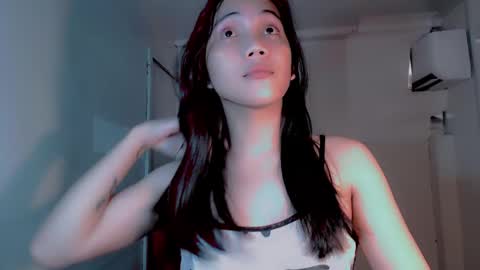 Snapshot of thalia_sunshine chatting on December 26, 2024, 1:18 am Thalia online show from December 26, 2024, 1:18 am