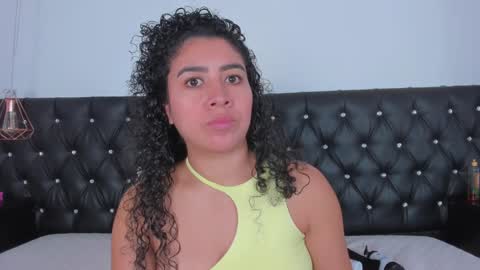 Snapshot of thara_webstter chatting on December 28, 2024, 2:53 pm thara webstter online show from December 28, 2024, 2:53 pm