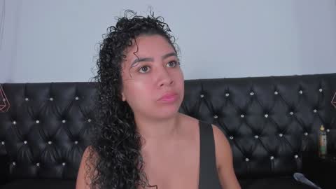 Snapshot of thara_webstter chatting on January 16, 2025, 11:48 am thara webstter online show from January 16, 2025, 11:48 am