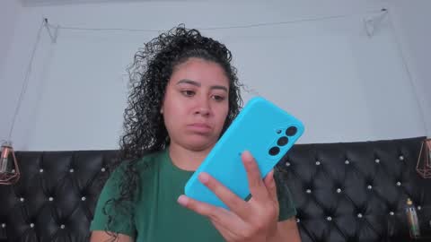 Snapshot of thara_webstter chatting on January 16, 2025, 5:55 pm thara webstter online show from January 16, 2025, 5:55 pm