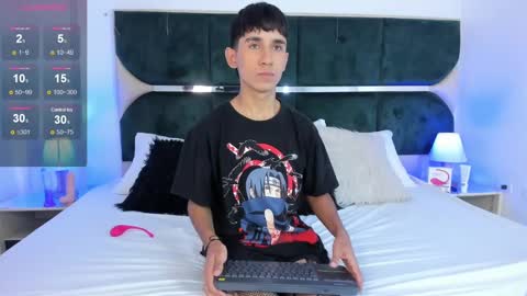 Snapshot of thayler_jones chatting on January 3, 2025, 11:14 am Thayler online show from January 3, 2025, 11:14 am