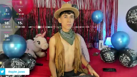 Snapshot of thayler_jones chatting on February 1, 2025, 11:21 am Thayler online show from February 1, 2025, 11:21 am