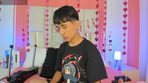 Snapshot of thayler_jones chatting on February 18, 2025, 11:44 am Thayler online show from February 18, 2025, 11:44 am