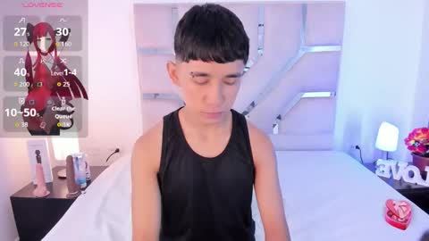 Snapshot of thayler_jones chatting on September 29, 2025, 11:15 am Thayler online show from September 29, 2025, 11:15 am