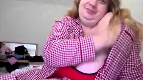 Snapshot of the_goddess_anubis chatting on October 27, 2025, 2:32 pm Anubis online show from October 27, 2025, 2:32 pm