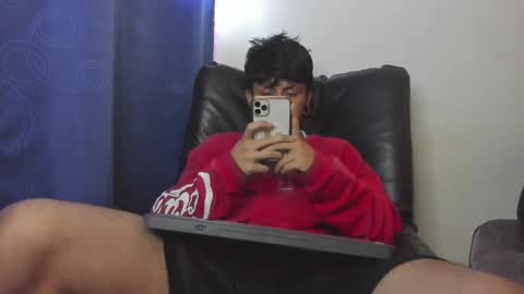 Snapshot of the_weed_guys chatting on January 5, 2025, 9:14 pm Danny online show from January 5, 2025, 9:14 pm